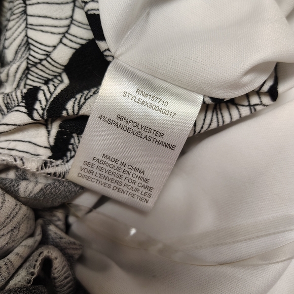 Alchemy Thread floral jumpsuit 2x - Picture 8 of 8